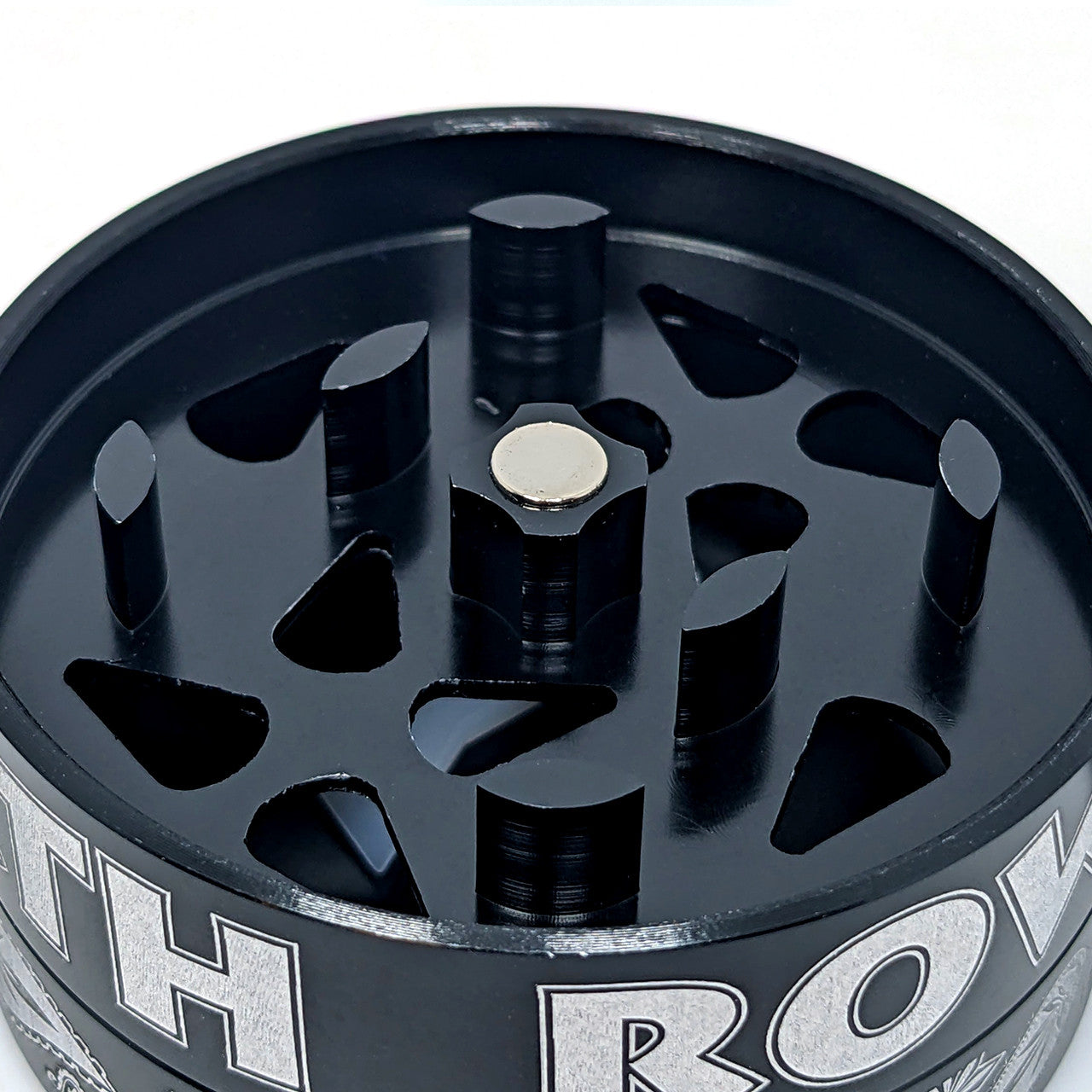 Death Row Records Deep Cutt Blunt Grinder 63mm 3 Part (SINGLE)